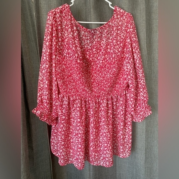 TORRID Chiffon Ruched Floral Print Pink and white Top Size 3 - Picture 4 of 4